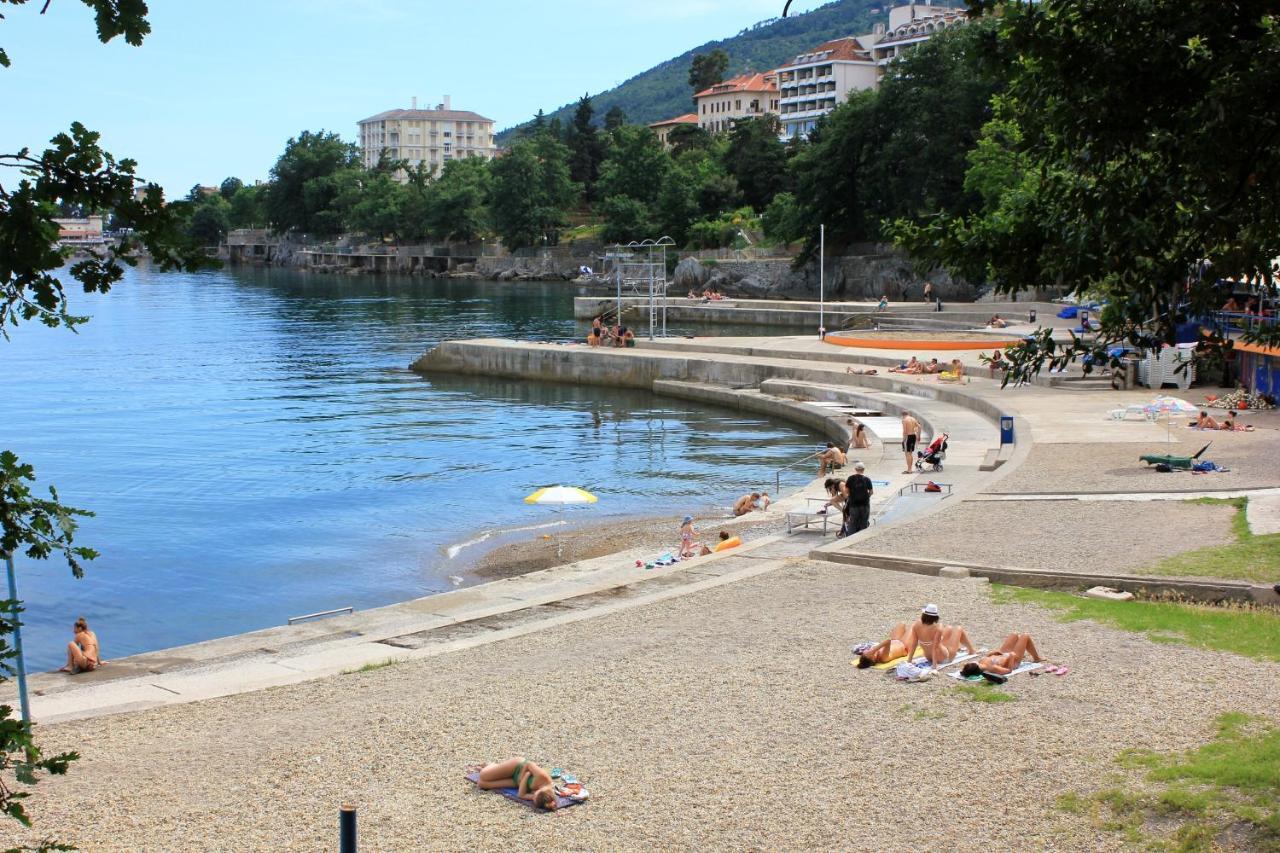 Apartments with a parking space Lovran, Opatija - 7713 Bagian luar foto