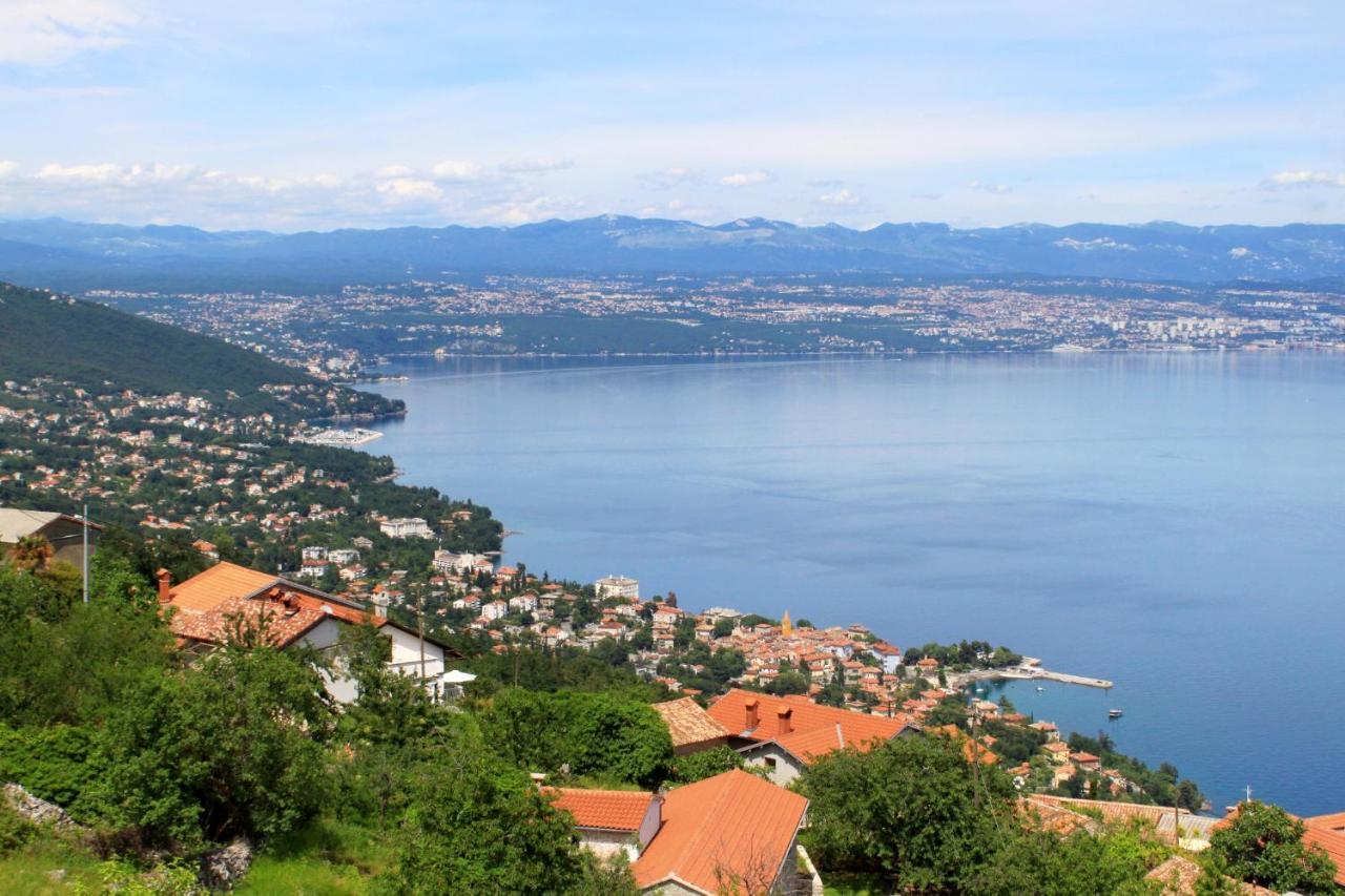 Apartments with a parking space Lovran, Opatija - 7713 Bagian luar foto