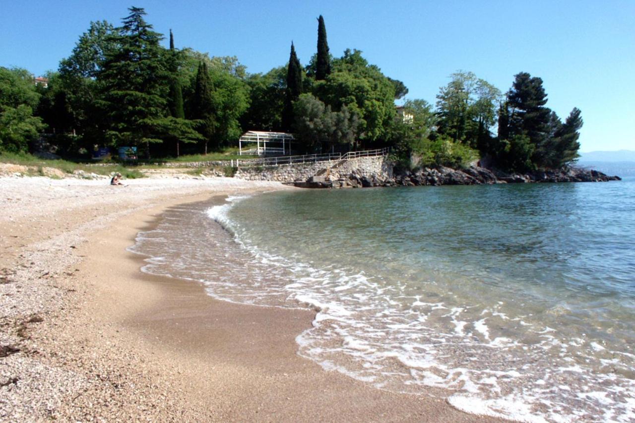 Apartments with a parking space Lovran, Opatija - 7713 Bagian luar foto
